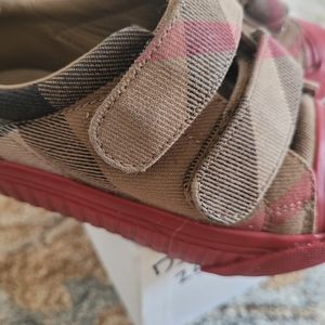 Burberry sneakers